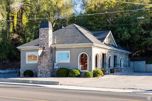 3643 S Highland Dr, Millcreek, UT, 84106-3212 | Card Image