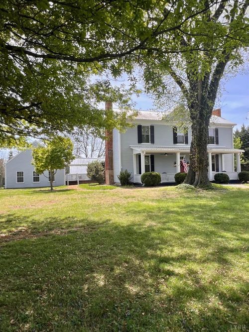 260 North Main St, Amherst, VA, 24521 | Card Image