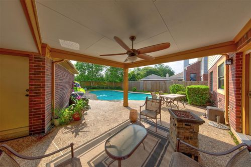 113 Coral Bay Drive, League City, TX, 77573 | Card Image
