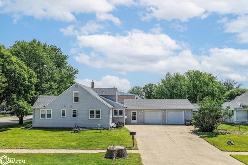 42 6th St, Woodbine, IA, 51579-1143 | Card Image