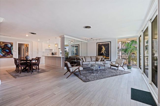 UNIT-6 - 1060 N Shore Dr Ne, Condo with 2 bedrooms, 2 bathrooms and null parking in ST PETERSBURG FL | Image 23