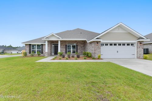 13913 Ruby Ln, Biloxi, MS, 39532-1200 | Card Image