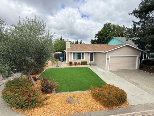 1897 Greeneich Ave, Santa Rosa, CA, 95401-4433 | Card Image