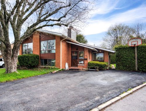 59 Holland Cres, Kingston, ON, K7M2V7 | Card Image
