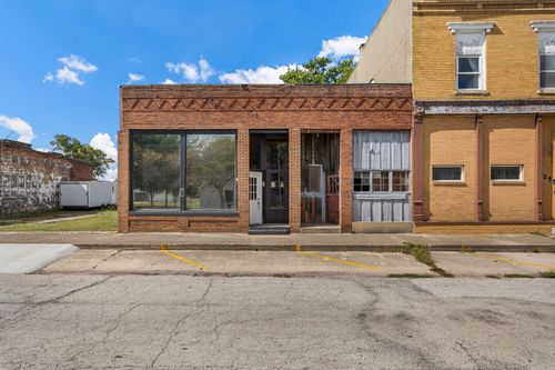 245 N Highway Ave, De Land, IL, 61839-7128 | Card Image