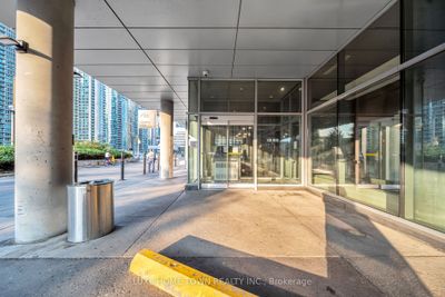 711 - 4K Spadina Ave, Condo with 1 bedrooms, 1 bathrooms and 1 parking in Toronto ON | Image 2