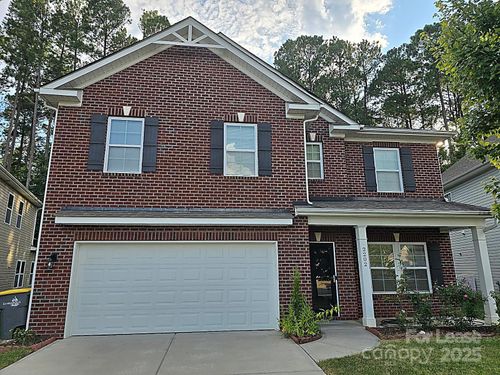 2202 Laurens Dr, Concord, NC, 28027-7637 | Card Image