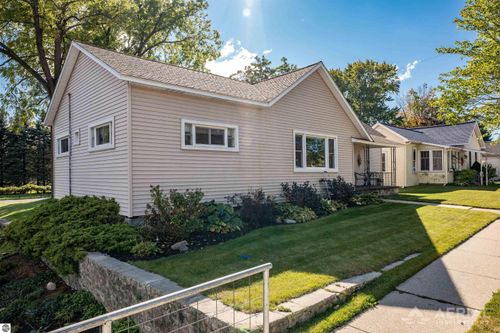 204 Sidney St, West Branch, MI, 48661-1258 | Card Image