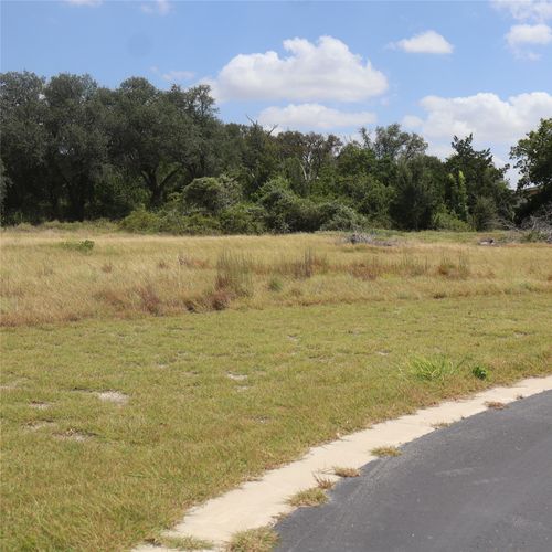 108 Mesones Road, Florence, TX, 76527 | Card Image