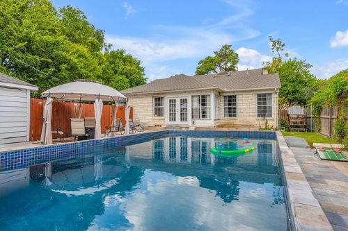 2240 Lawndale Dr, Dallas, TX, 75211-1834 | Card Image