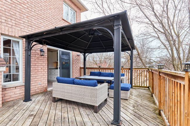 31 Aster Cres, House other with 3 bedrooms, 4 bathrooms and 2 parking in Whitby ON | Image 19