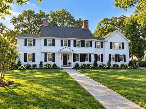 17 Midland Rd, Wellesley, MA, 02482-6927 | Card Image