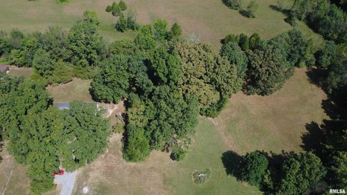 16042 Ralls Grove Rd, Creal Springs, IL, 62922-3308 | Card Image