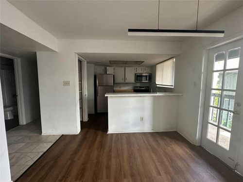 apt-407-9009 Richmond Ave, Houston, TX, 77063-4929 | Card Image