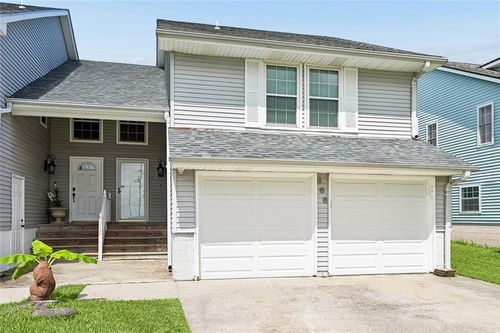 568 Marina Dr, Slidell, LA, 70458-9205 | Card Image