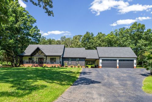 3995 Witty Ln, Hopkinsville, KY, 42240-9035 | Card Image