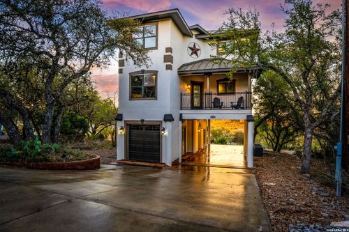 1065 Hillcrest Frst, Canyon Lake, TX, 78133-5005 | Card Image