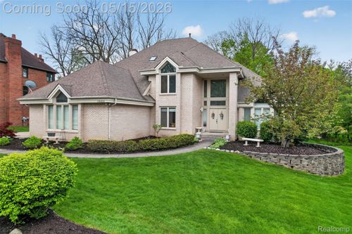28959 Augusta, Farmington Hills, MI, 48331-4822 | Card Image