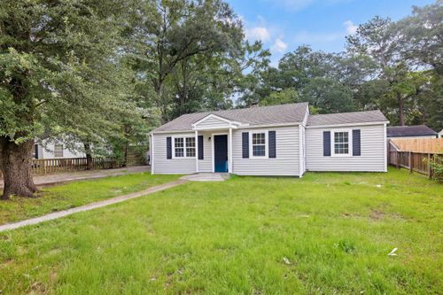 5620 Read St, North Charleston, SC, 29406-3231 | Card Image