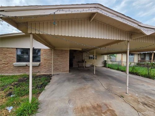 125 N Mccullough Street, San Benito, TX, 78586 | Card Image