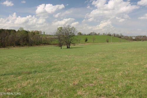1095 County Road 461, Englewood, TN, 37329-5243 | Card Image