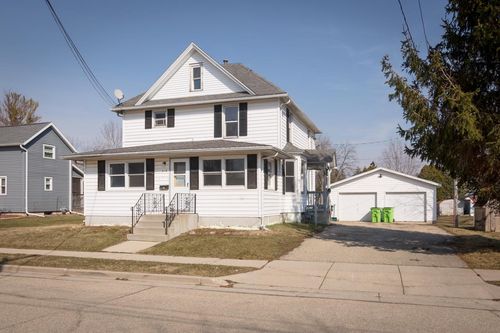 414 Grove Street, MAYVILLE, WI, 53050 | Card Image