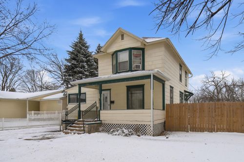 134 W University St, Owatonna, MN, 55060-3247 | Card Image