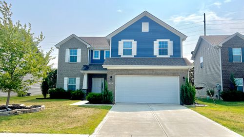 679 Albermarle Dr, Pittsboro, IN, 46167-8830 | Card Image