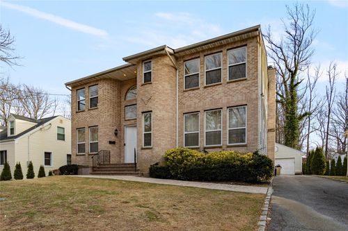 94 Hicks Ln, Great Neck, NY, 11024-2123 | Card Image