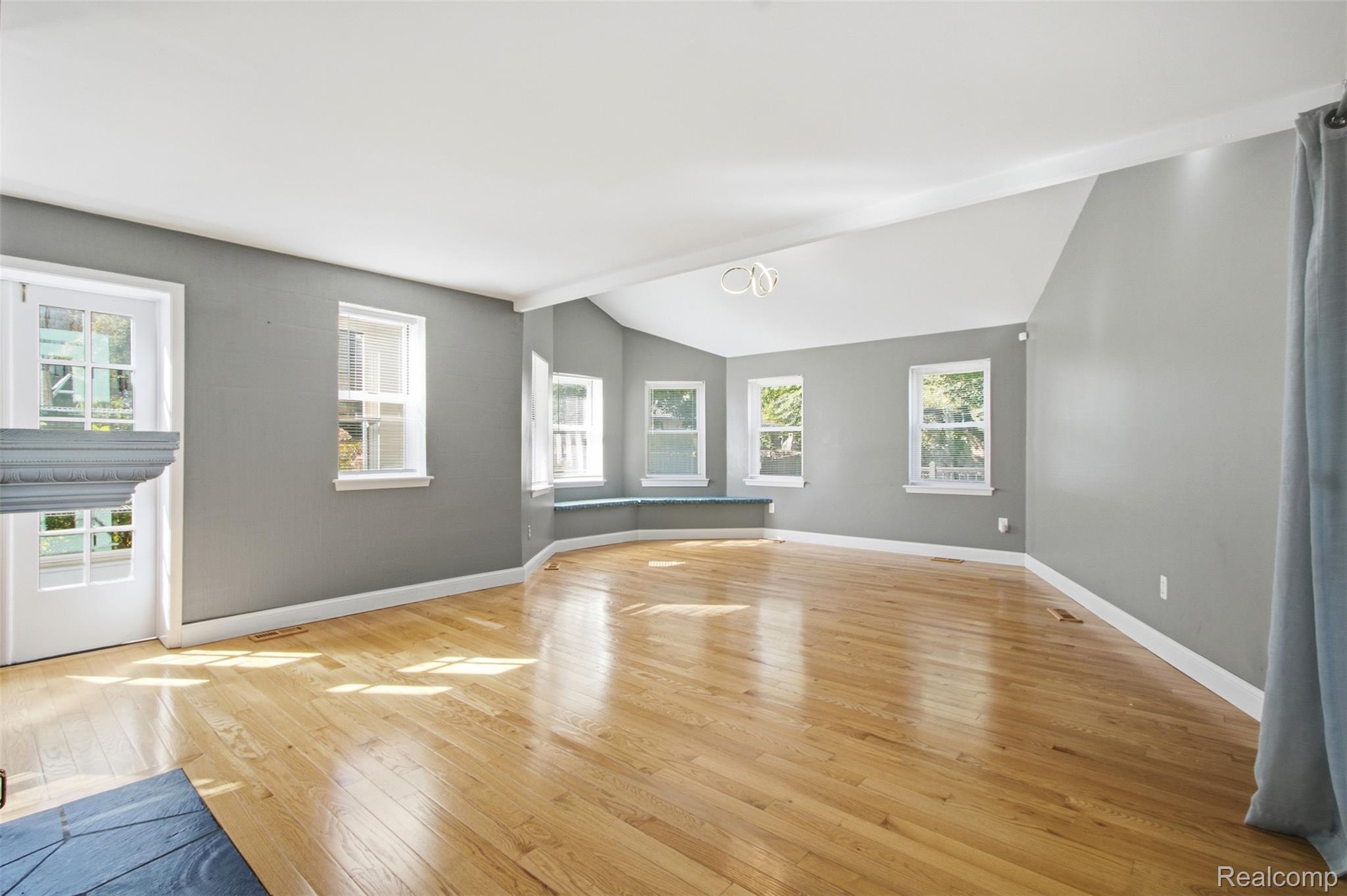 Residential Lease in Ypsilanti Charter Township 5