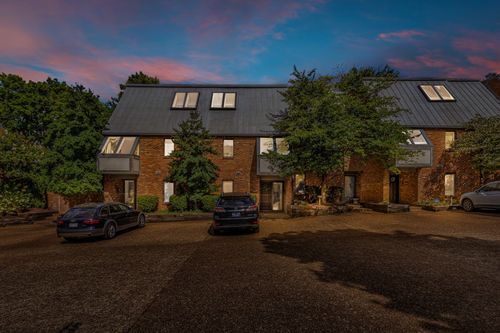 118 Hampton Pl, Nashville, TN, 37215-1537 | Card Image