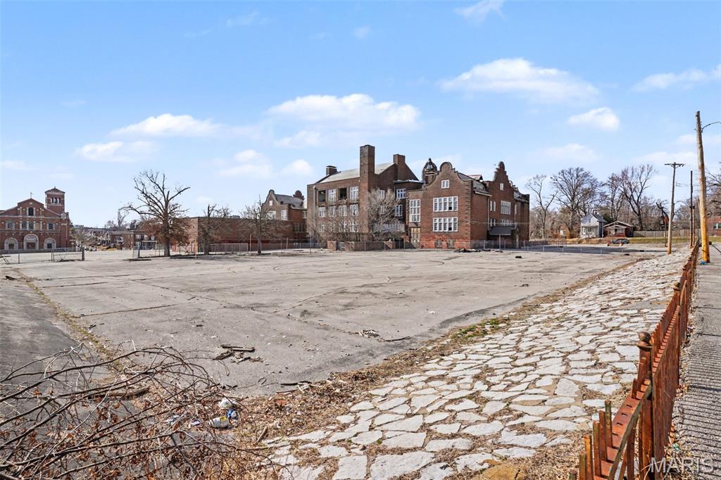 Commercial Sale in St Louis 5