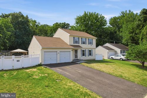 289 Madison Ave, WARMINSTER, PA, 18974-4814 | Card Image