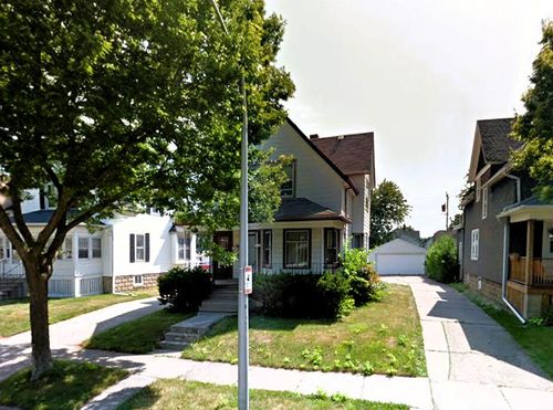 1940 S 57th St, WEST ALLIS, WI, 53219-1510 | Card Image