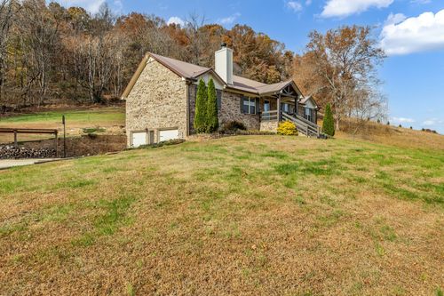 240 Scenic Ct, Pulaski, TN, 38478-6284 | Card Image
