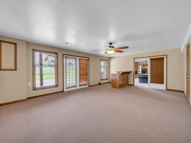 Lower Level 2nd Living Room (private) | Image 34