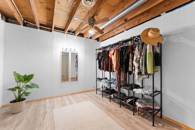 LLMasterCloset-OfficeB | Image 40