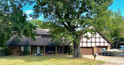 5213 E 100th Pl, Tulsa, OK, 74137-5410 | Card Image