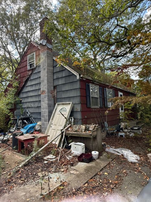 64 Pennsylvania Ave, Oakdale, CT, 06370-1551 | Card Image