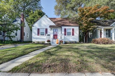 1123 N Wilson Avenue, Home with 3 bedrooms, 2 bathrooms and null parking in Royal Oak MI | Image 1