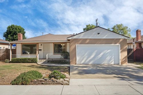 2555 W Sonoma Ave, Stockton, CA, 95204-2754 | Card Image