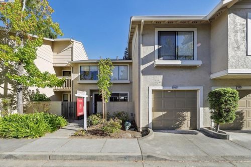 34627 Pueblo Ter, Fremont, CA, 94555-2869 | Card Image