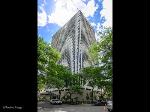 1908-1 E Scott St, Chicago, IL, 60610-5255 | Card Image