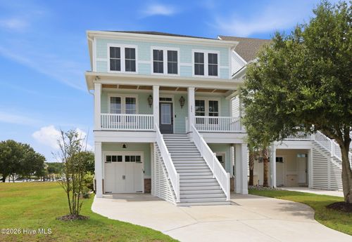206 Back St, Newport, NC, 28570-5222 | Card Image