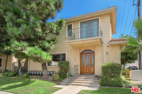 101-216 N Buena Vista St, Burbank, CA, 91505-3663 | Card Image