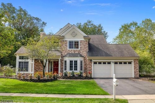 4 Tanglewood Way, Budd Lake, NJ, 07828-2542 | Card Image