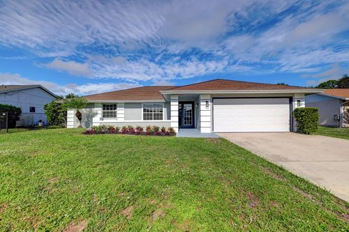 325 Se Wallace Ter, Port St. Lucie, FL, 34983-3726 | Card Image