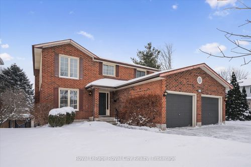 22 Pheasant Run Dr, Guelph, ON, N1C1B2 | Card Image