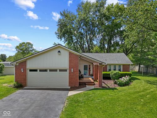 1092 S Quail Ct, New Palestine, IN, 46163-9645 | Card Image