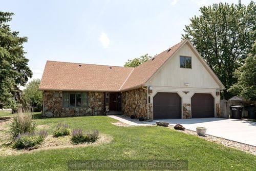 607 Ivy Hall Pl, Grand Island, NE, 68801-8607 | Card Image